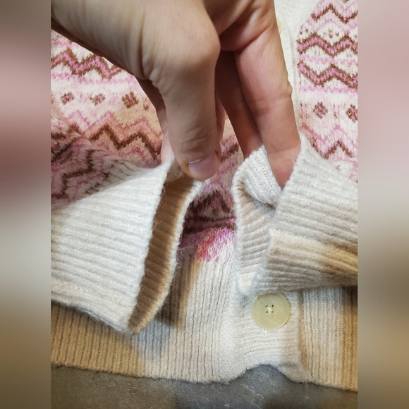 Twik by Simons short cardigan. Buttons. Long sleeves. Fair Isle / Nordic. Size L - Picture 5 of 10